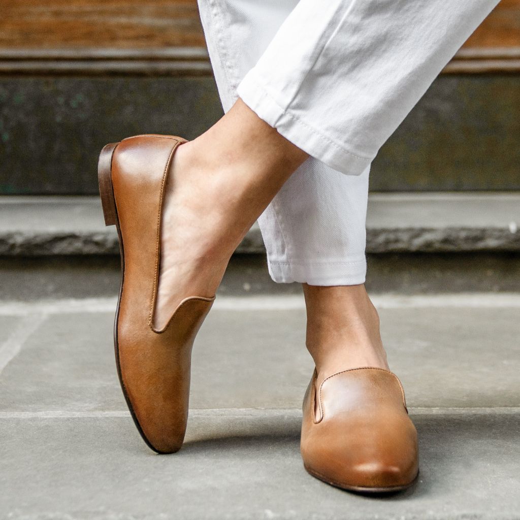 Cushioned Leather Insole & Ergonomic Arch Support Construction Detail