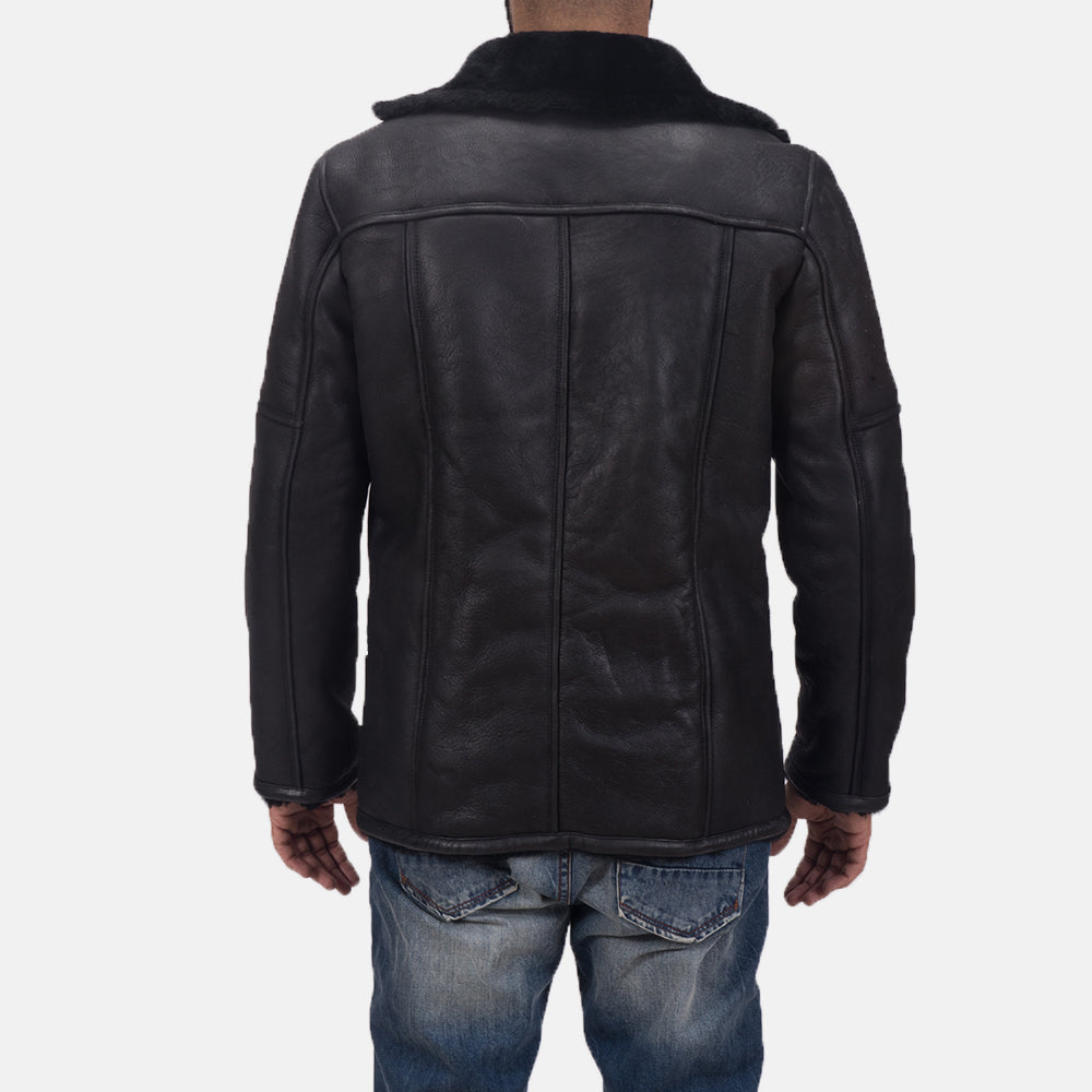 
Close-Up Detail of Notch & Button Hardware on Men's Furcliff Double Face Shearling Leather Coat
