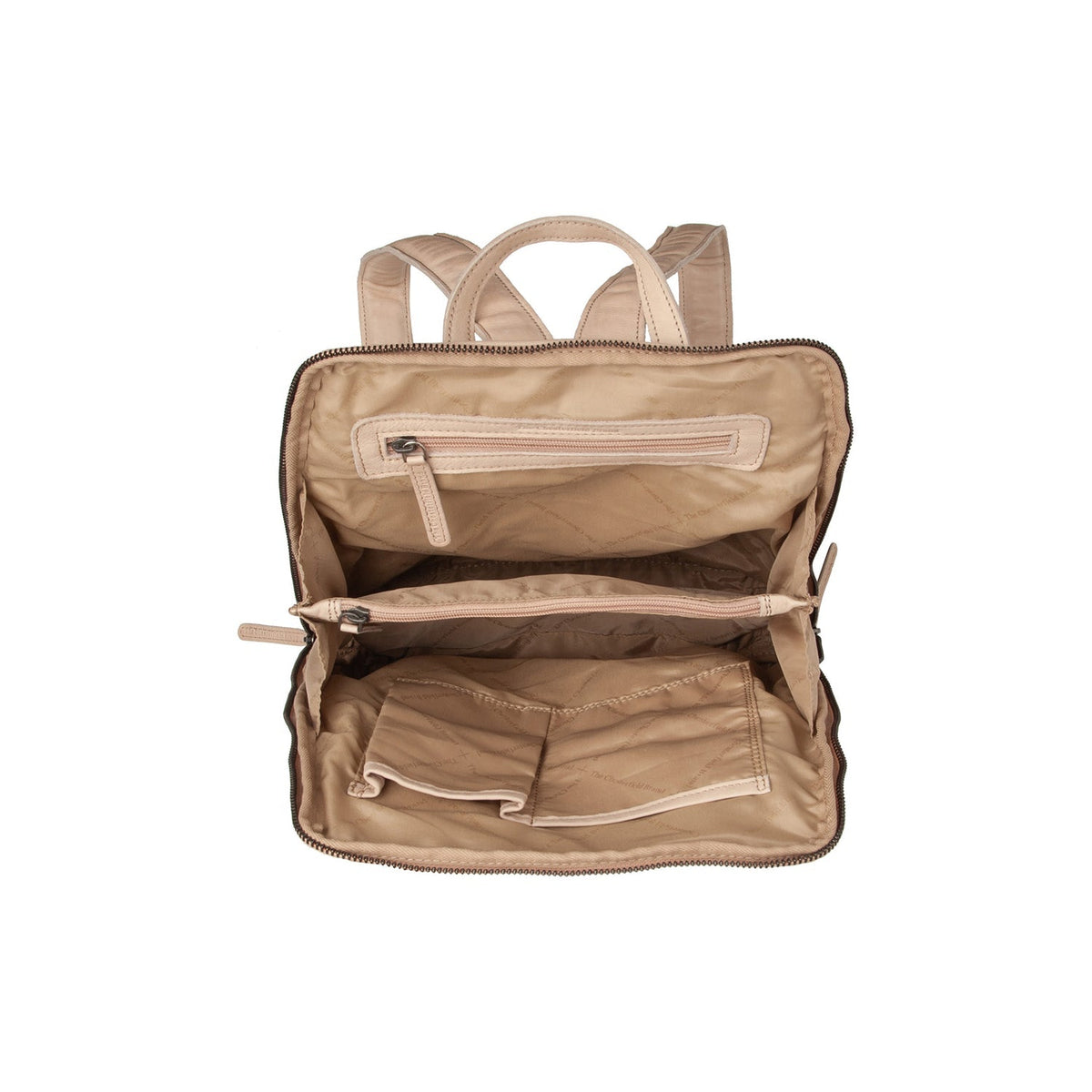 
Solid Antique Brass Hardware & Heavy-Duty Dual Zipper Detail on Bern Full-Grain Leather Backpack