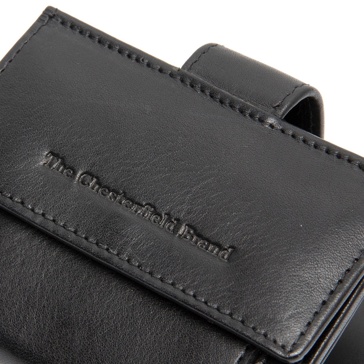 
Solid Antique Brass Hardware & Heavy-Duty Dual Zipper Detail on Lesina Full-Grain Leather Card Holder