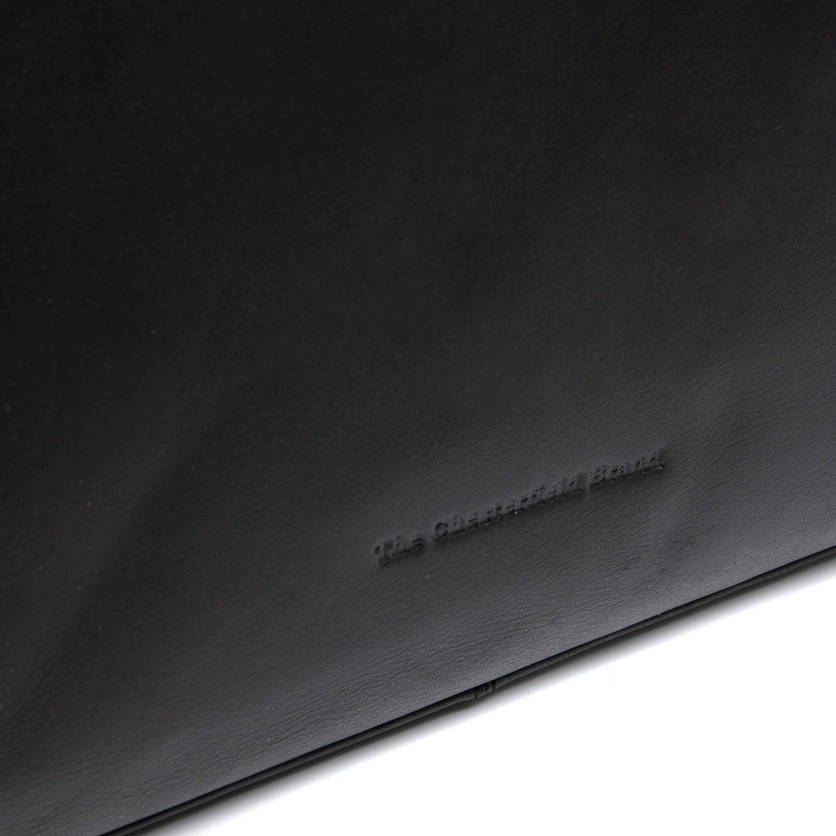 
Authentic 100% Full-Grain Leather Grain Texture & Heavy-Duty Seam Stitching Detail
