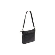 
100% Full-Grain Wax Pull-Up 100% Full-Grain Leather Grain Texture & Handcrafted Patina Detail