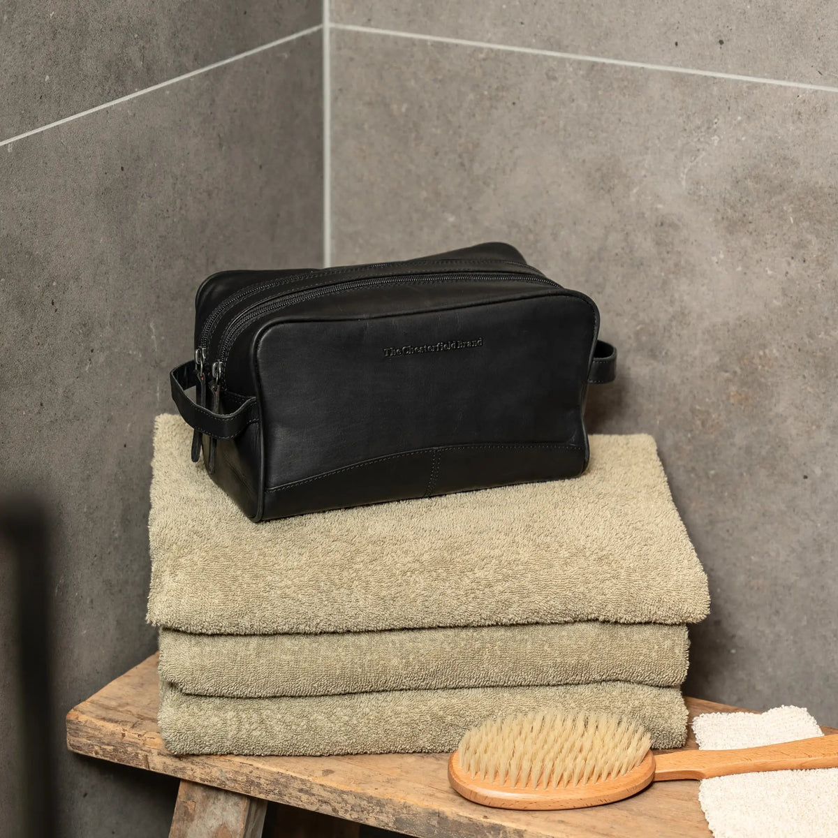 
Classic 100% Full-Grain leather Goods - Back View Showing Tailored Shoulder Fit & Clean Hemline